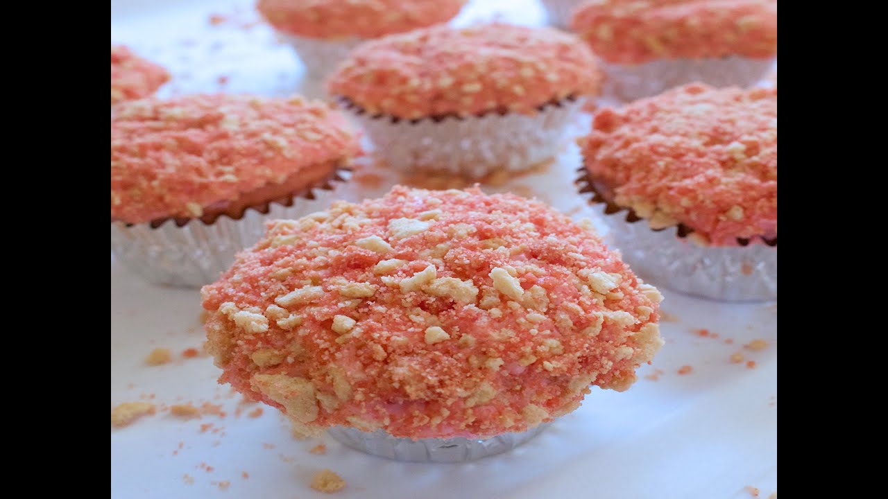 Strawberry Crunch Cupcakes - NO SOUND