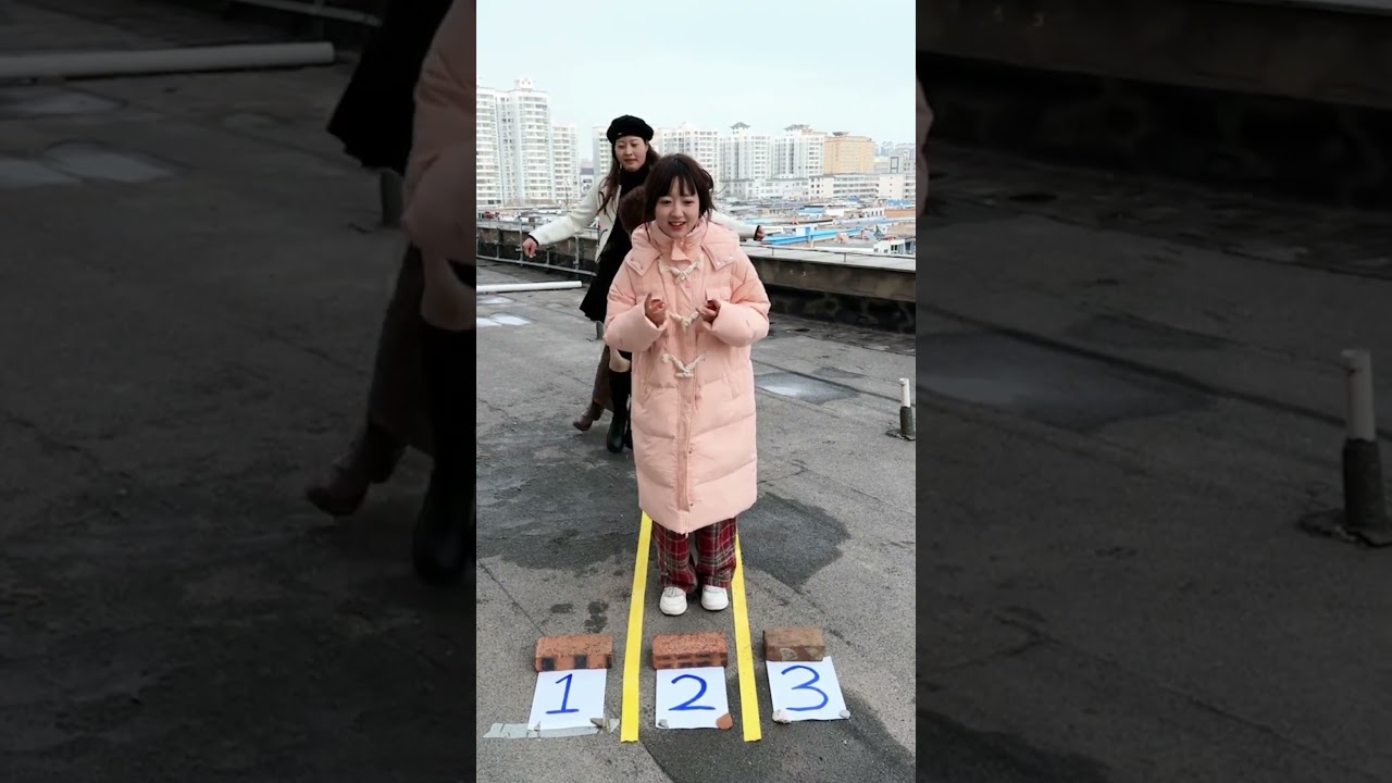【Fool Around Company】反應力挑戰數學版，哈哈看誰的反應最快#办公室搞笑 #funny #办公室游戏 #shorts