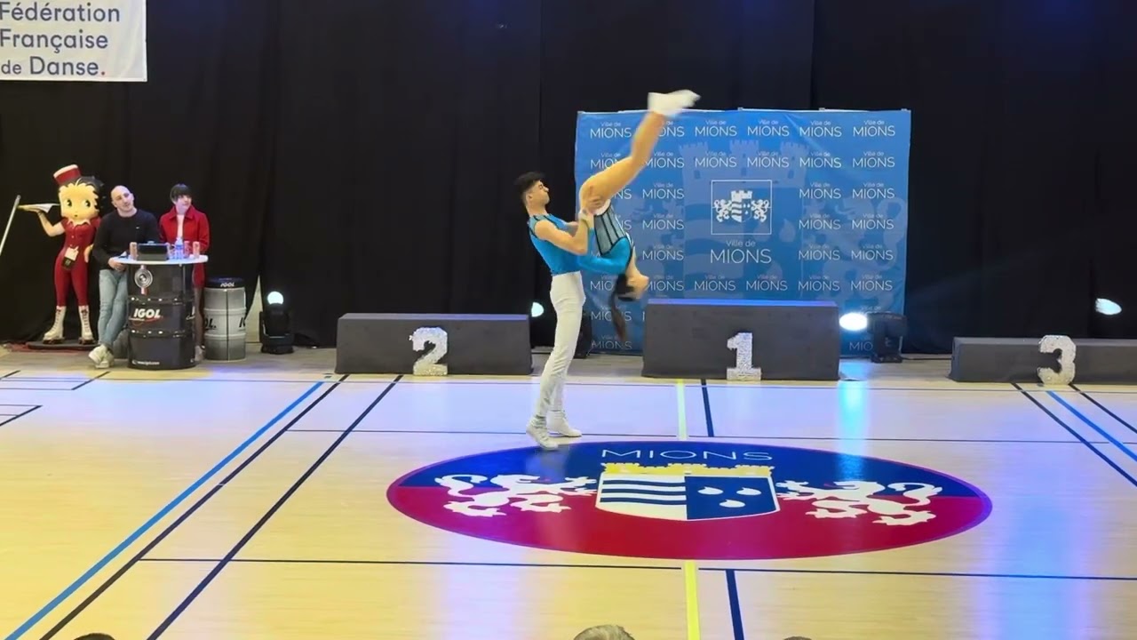 Élite Finale main class contact style 6ème