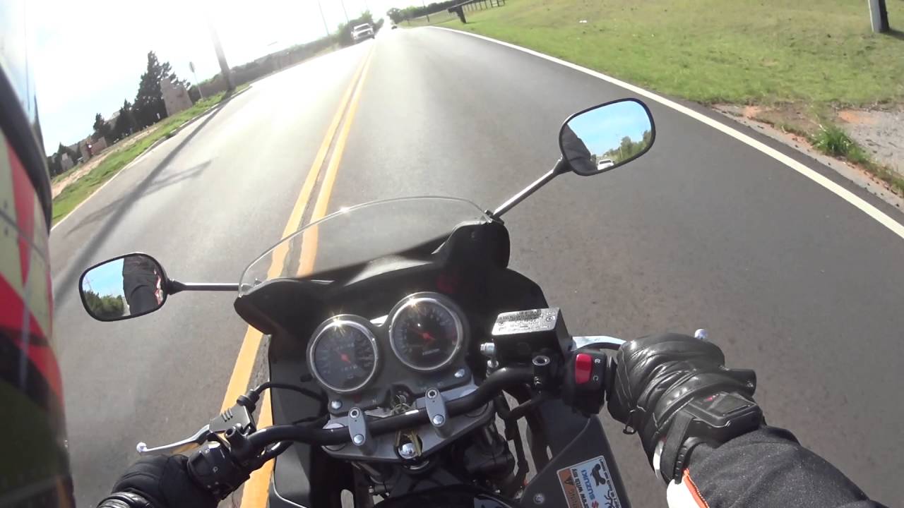 Rabid Hedgehog's review of the 2009 Suzuki GS500F