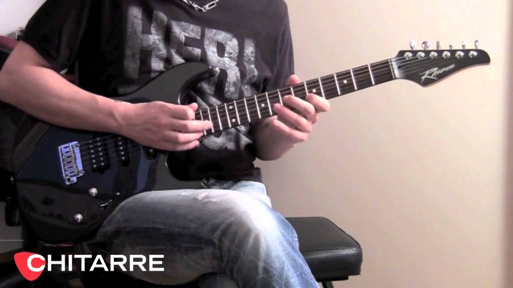 Tapping: Eddie Van Halen in 6 step - di Simone Gianlorenzi - Chitarre Aprile 2012