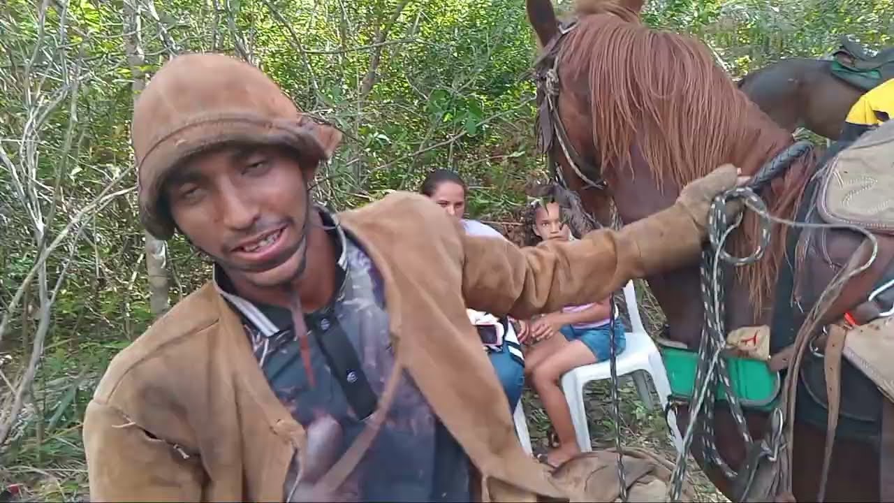Três vaqueiros que não tem pena da vida,e nem medo 😱  são esses.