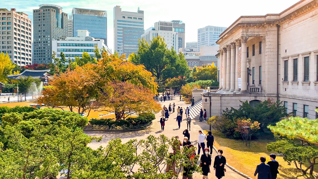 [4K] Colorful Seoul In Autumn Deoksugung Palace Beautiful Afternoon Walk  아름다운 가을 오후 서울 덕수궁 걷기 워킹