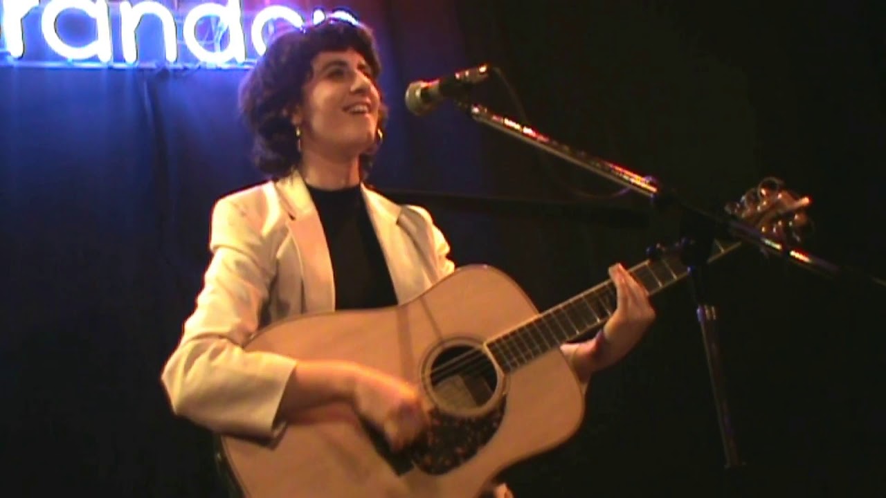 MARILINA BERTOLDI ENTERRARTE EN VIVO CASA BRANDON.