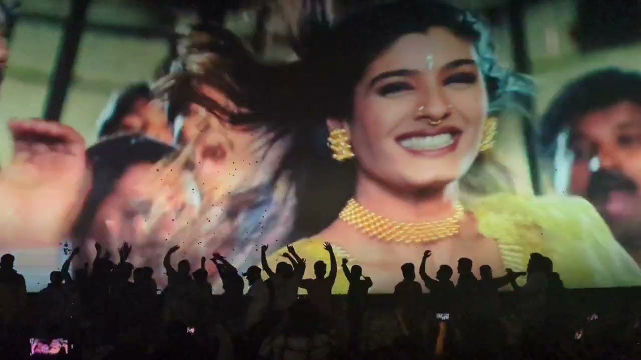 Upendra Movie Re-Release | FDFS Fans Craze | Nartaki Theatre 