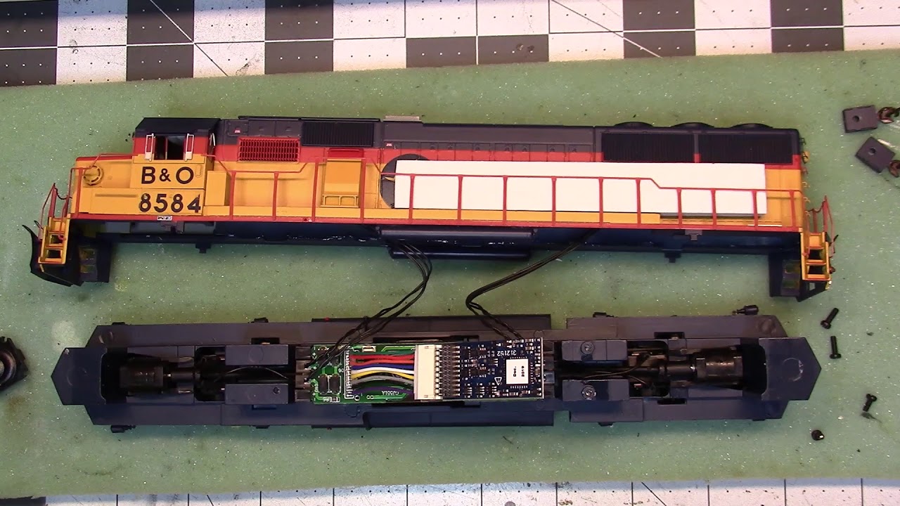 Athearn RTR Tsunami2 install.