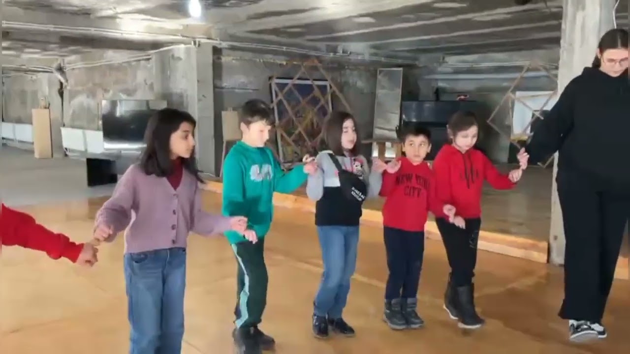 Ազգային պարեր` Լորկե, Բուլուլ