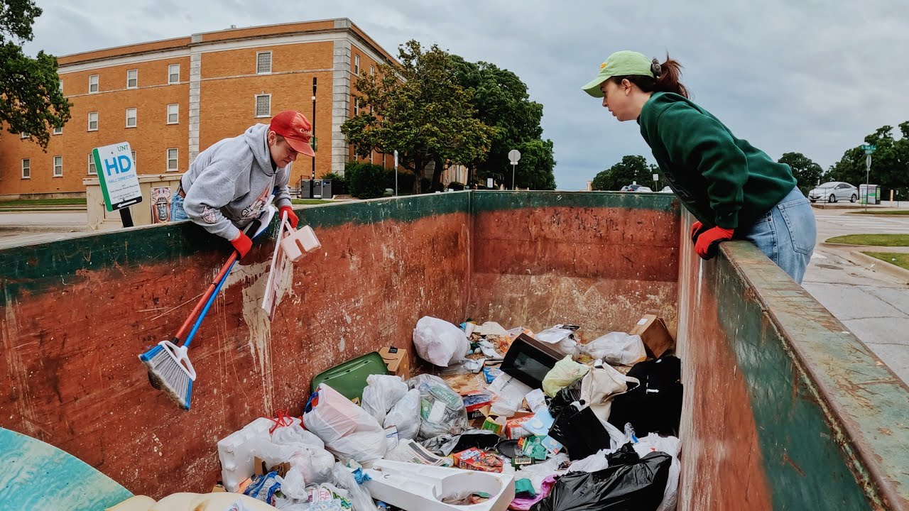 College Move Out Dumpster Diving DAY SIX – Still Finding SO Much Outside the Dorms