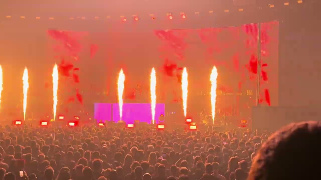 BabyMetal. Kon Kon ( Live in Brussels 2025 )