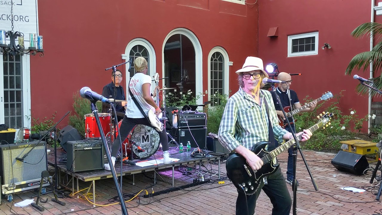 Tommy Stinson, Moby, Fred Armisen, Tony Kanal  - 