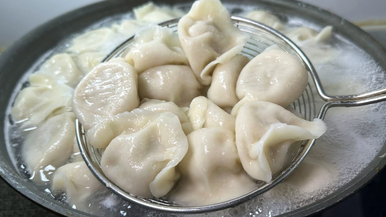 芹菜饺子馅好吃有诀窍，教你30年饺子馆不外传秘方，鲜嫩多汁真香
