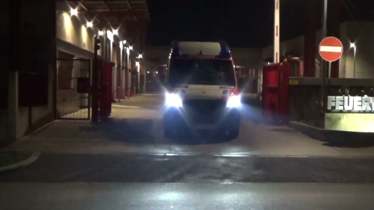 SILVESTER 2022/23 Dauereinsatz für Feuerwehr und Rettung Wien