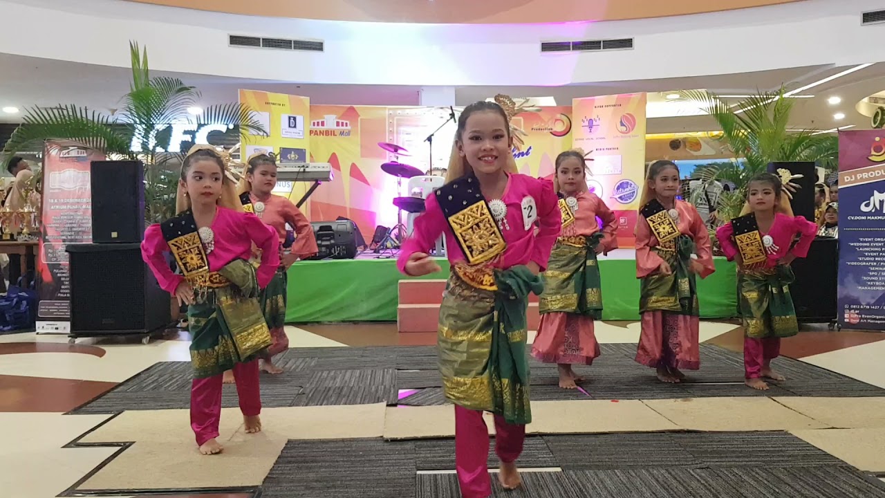 Nona Singapura di Panbil Batam