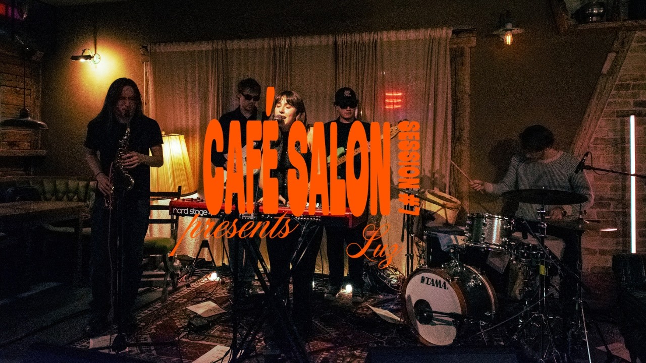 Café Salon session presents: Luz