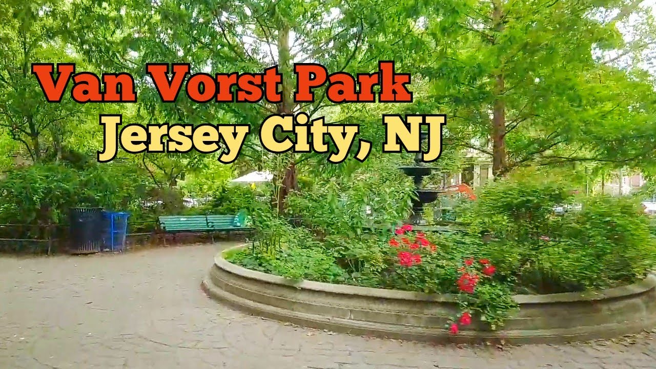 Van Vorst Park in Jersey City, NJ | A walk tour inside and around the park