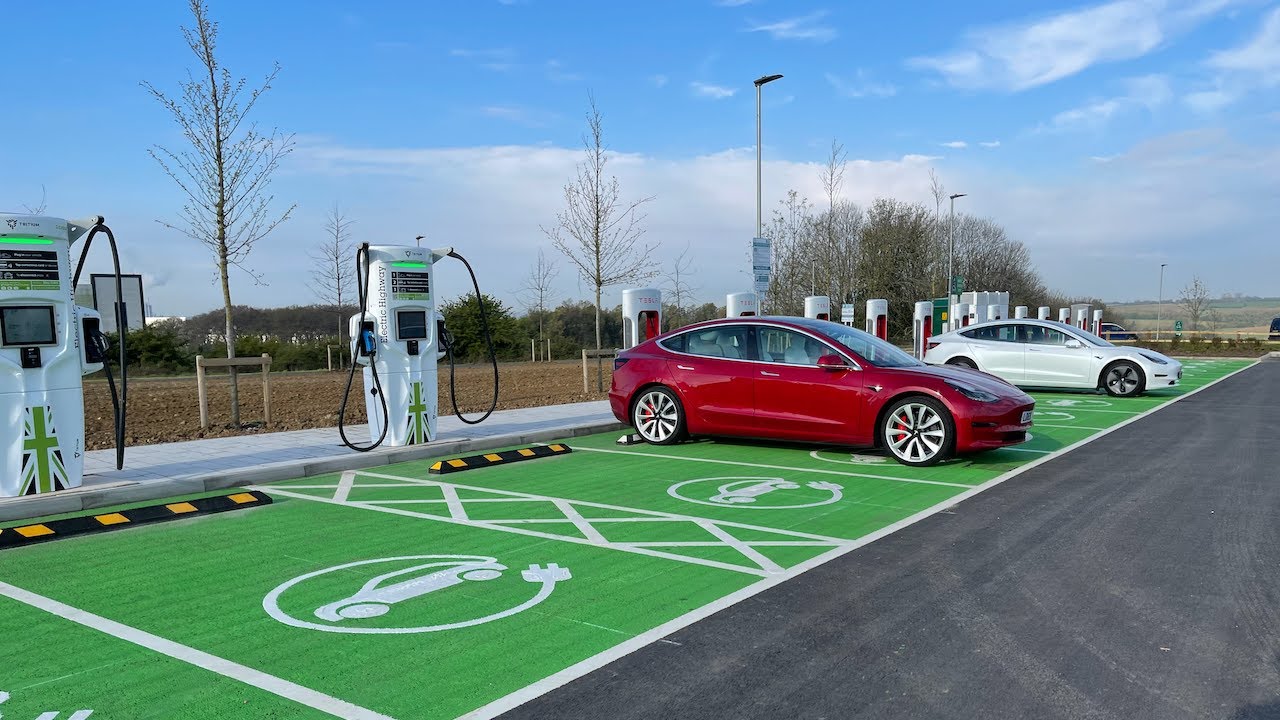 Rugby Motorway Services - EV Chargers