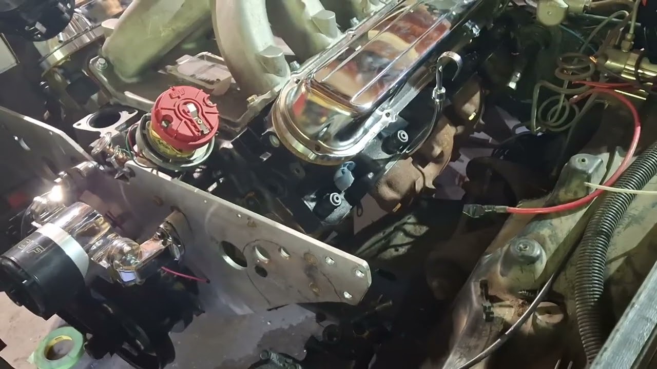 Cadillac 500 with 4500 holley sniper