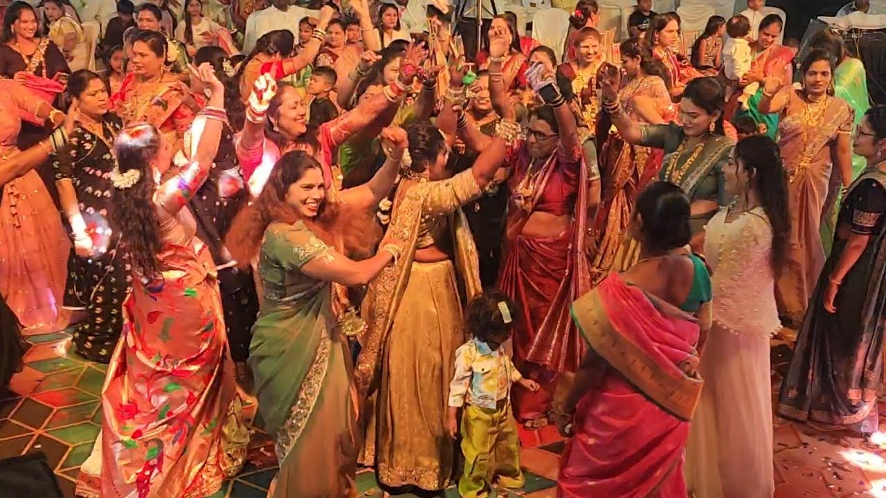 Agarikoli koli lokgeet koligeet ॥ bipin mhatre orchestra ॥ haldi show poman ॥ bipin mhatre rocks 