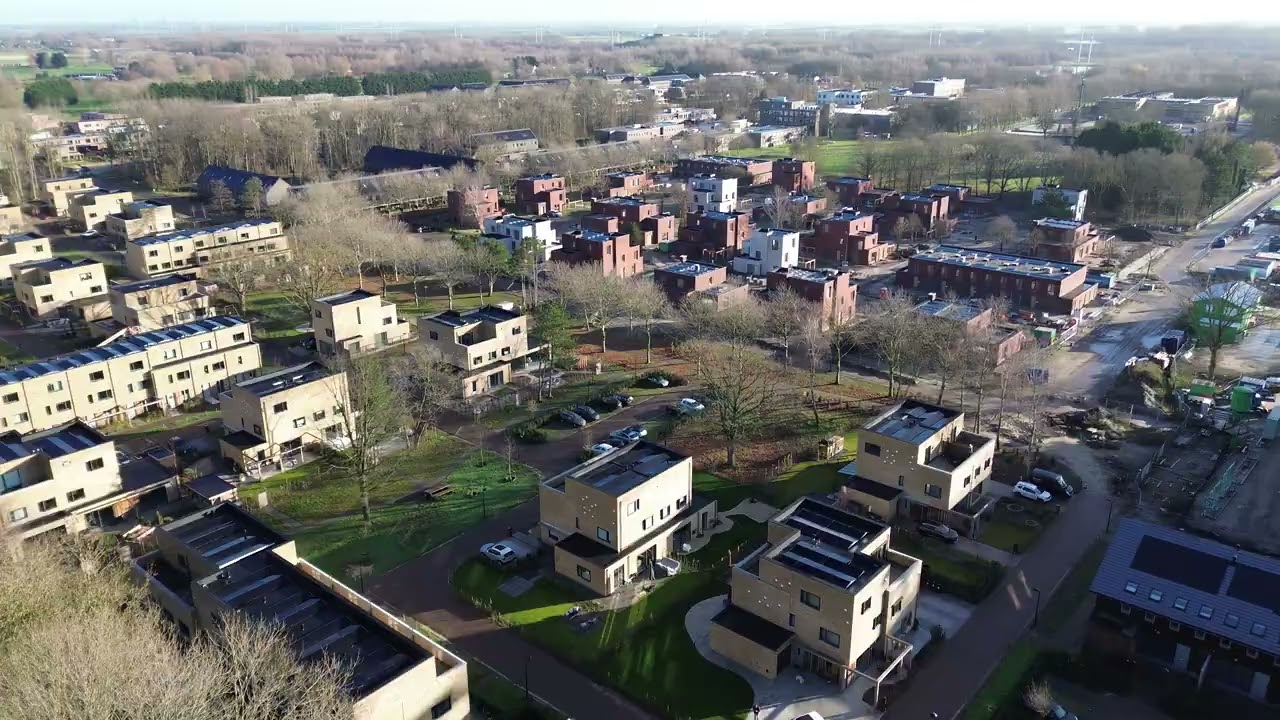 Wickevoort dronevlucht, zonnige dag in december 2025