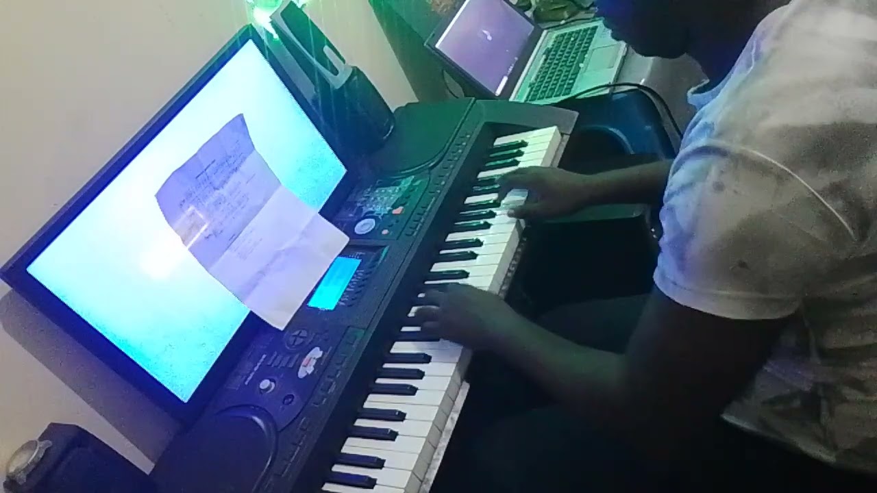 ANAKUJA MWENYE ENZI BWANA MFALME//NYUNDO