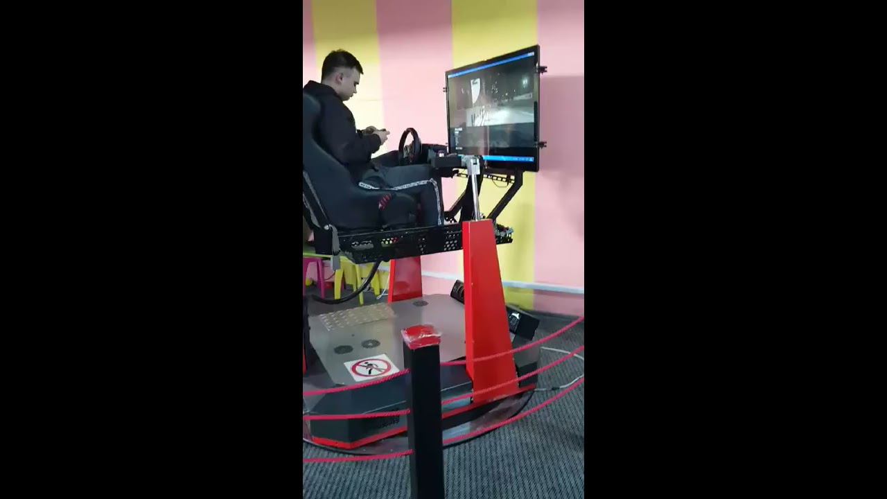 4D аттракцион-автосимулятор SimMotion (Чехия)