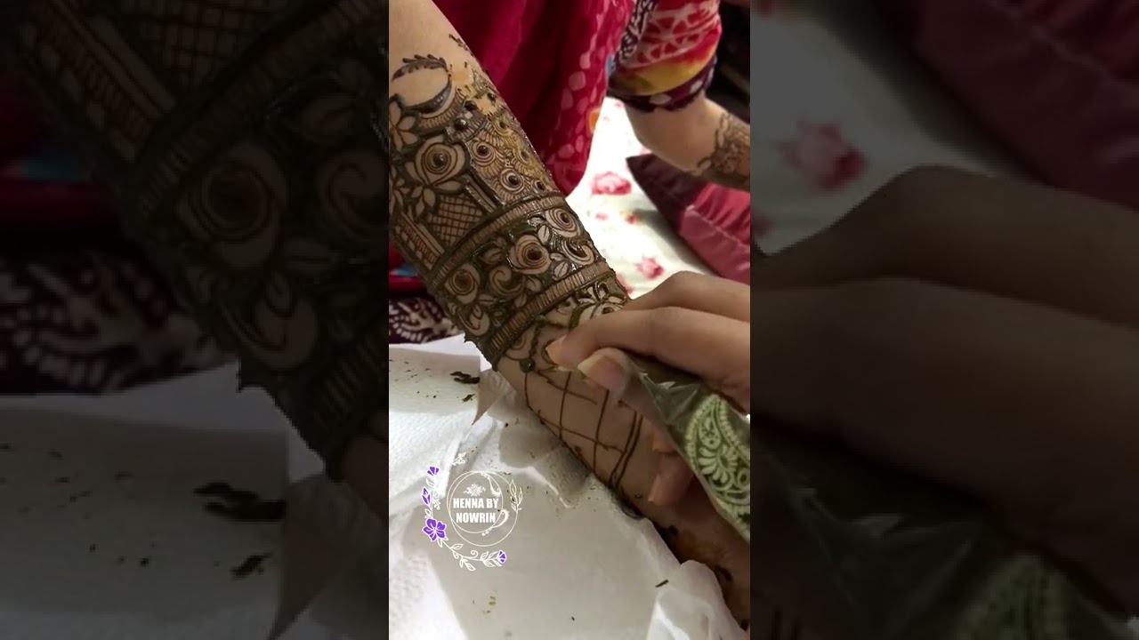 Side joining front hand bridal design