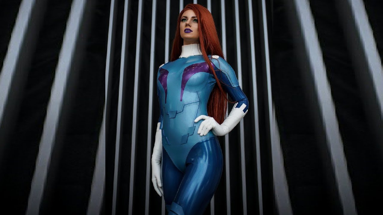 DC Comics New 52 Starfire Latex Cosplay at Moscow Comic Convention 2018