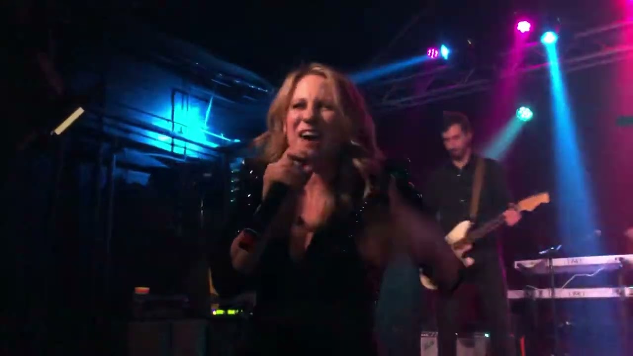 Caitlyn Smith - Contact High