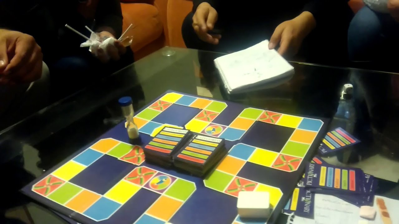 Jugando Pictionary