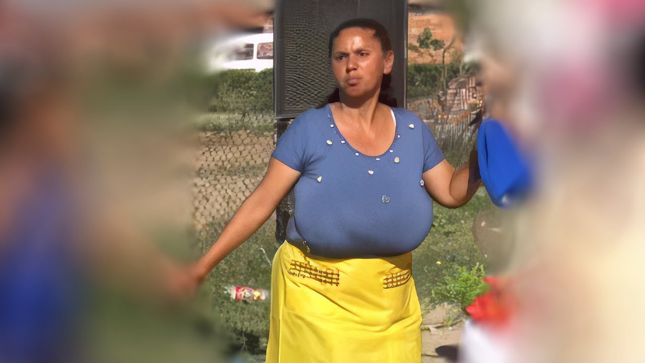 Blue Top With Yellow Apron