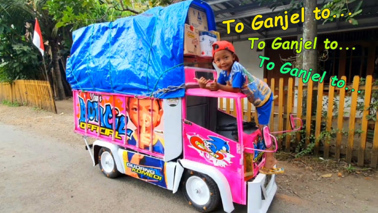 Sam Boncil_Muatan Kardus Kosongan Full