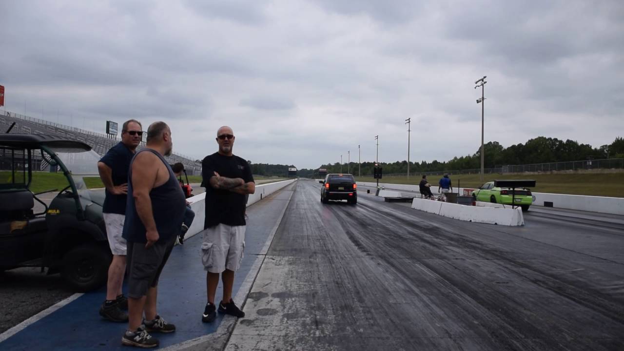Hood flys off Turbo Jeep SRT8 at 140MPH!