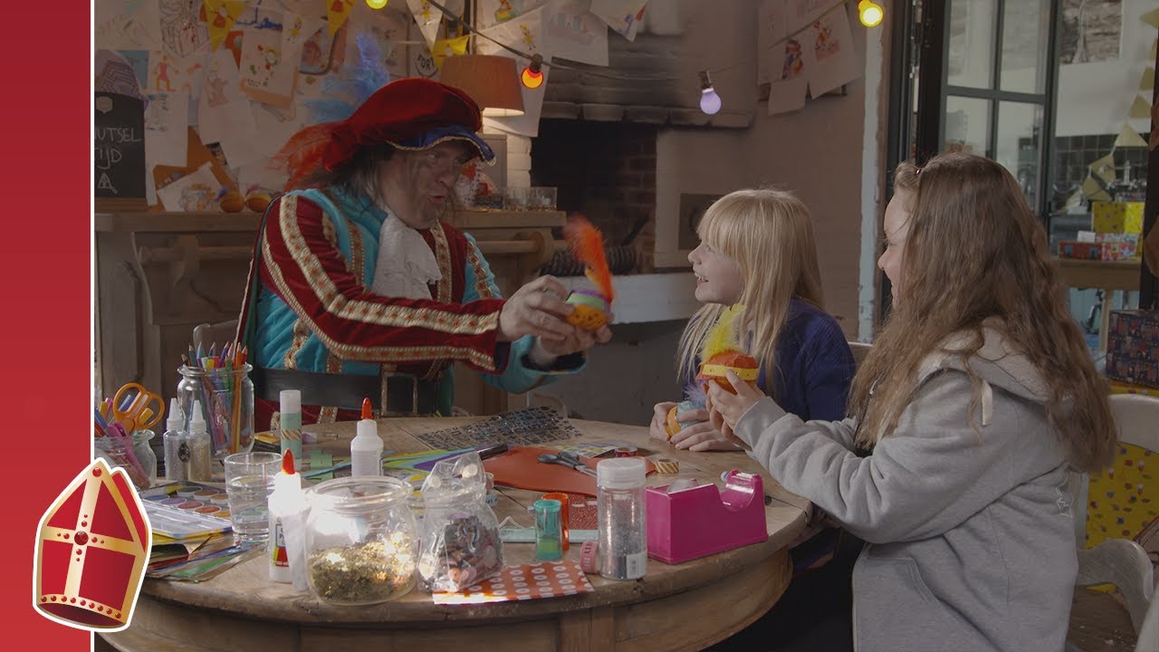 Mandarijntjes, smoothies en knutselen met Piet 🍊 - Sinterklaaskapoentjes | Studio 100 Kids
