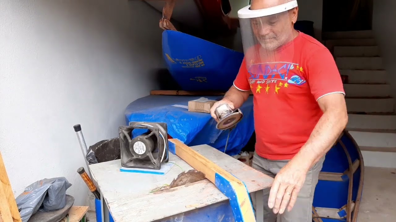 canoa de duas bombona dando início a  pregação da cáverna central (parte 2)