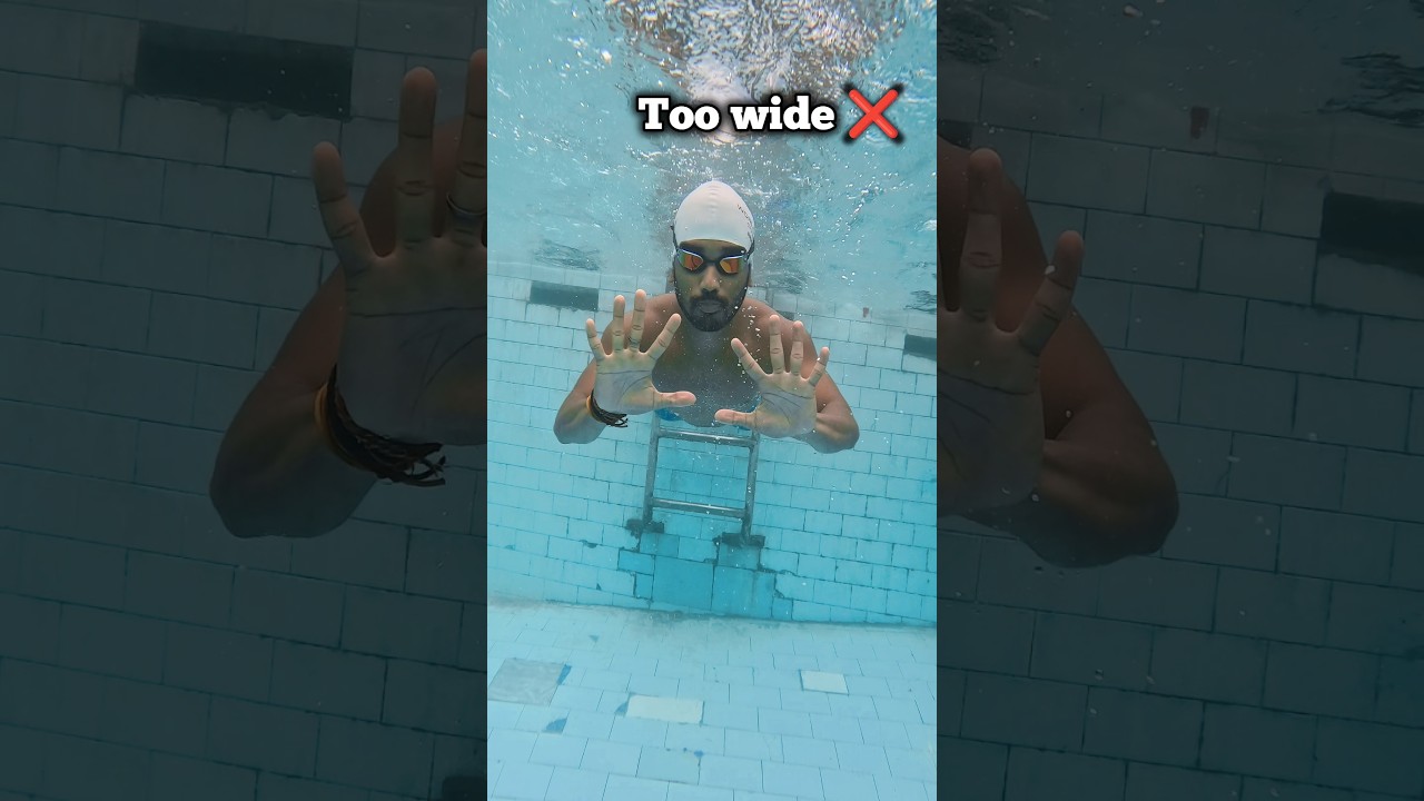 99% Beginner Swimmers Make This Mistake - Swimming Tips 🏊🏼 #swimmingtips #swim #swimmingpool
