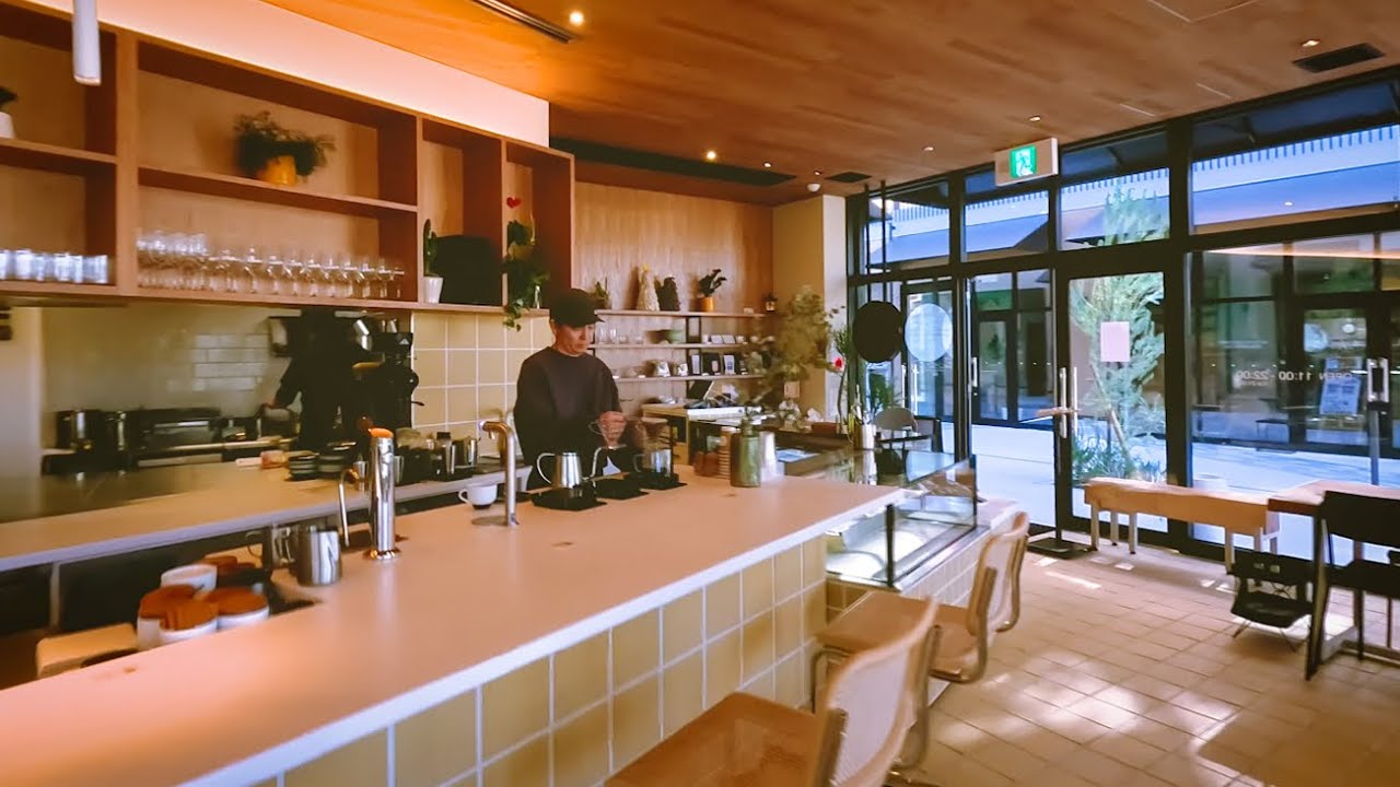 吹田市のカフェ&デリダイニング【ノーザンエイトコーヒー北千里店】FPVドローン撮影02