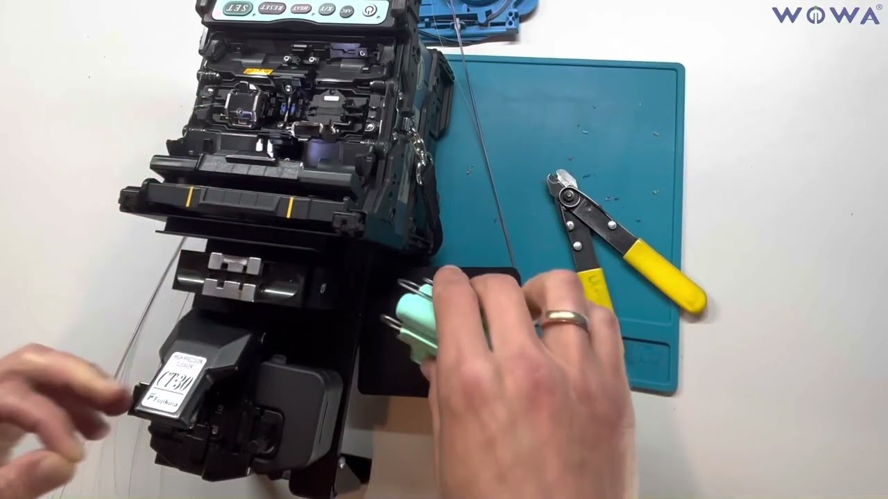Turbo-Splicer_dank WipeClip_ein Tool zum säubern der Glasfasern