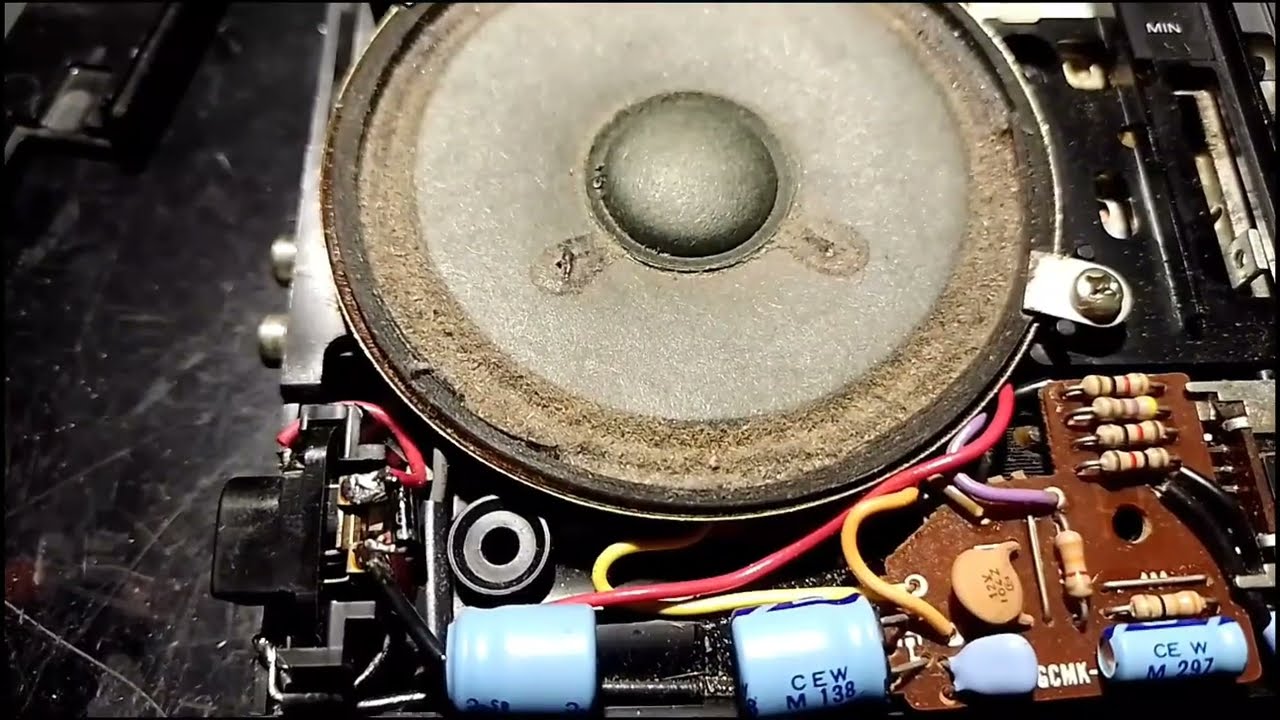 Sony ICF - 7600 Reparación y adaptación de batería recargable. HK1MUI 