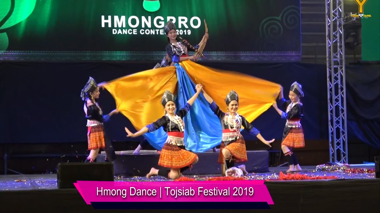 Hmong Dance in Tojsiab Festival 2019 | สาวม้งเต้นรำประกอบเพลงในปีใหม่ม้งต้อเซี้ย ปี 2562