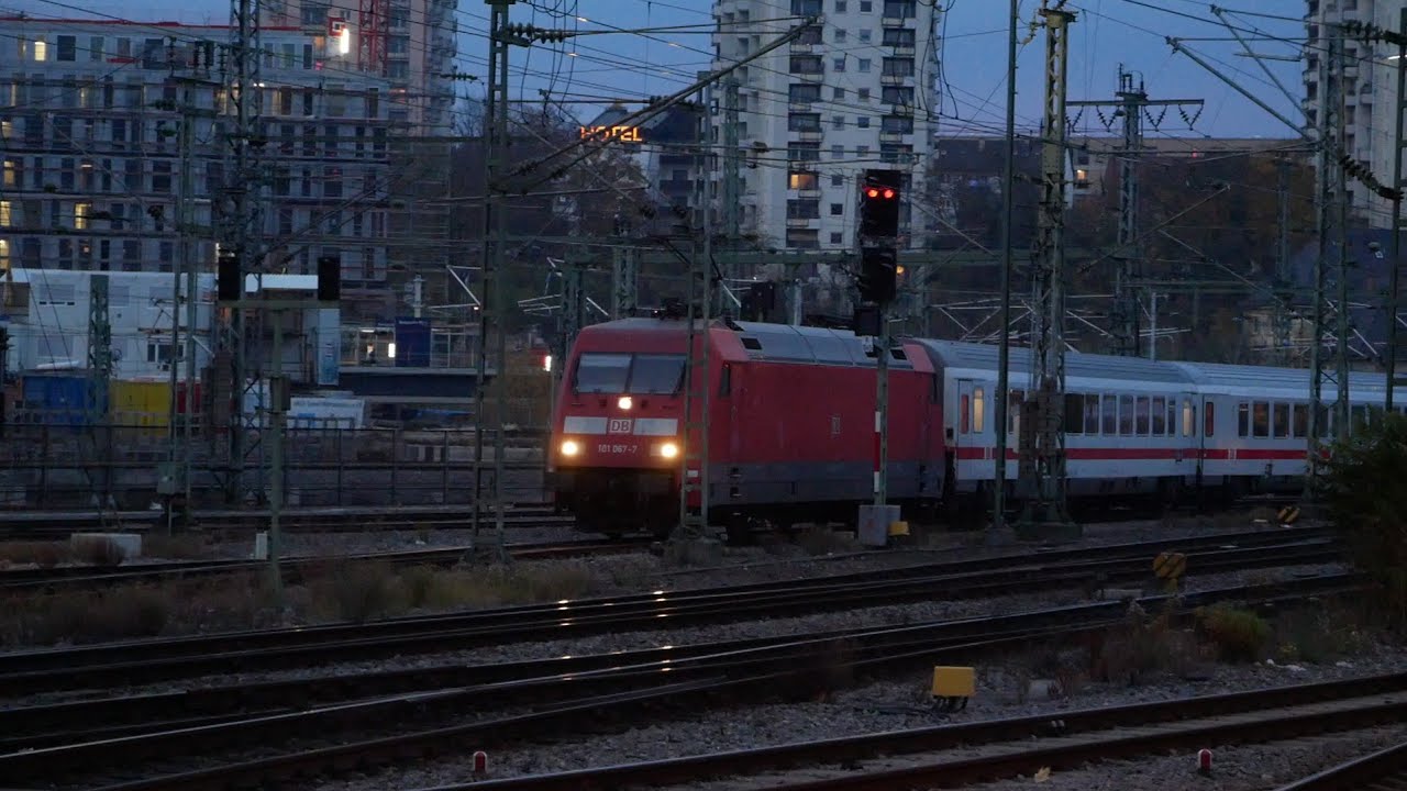 Züge in  Stuttgart HBF (FULL HD)