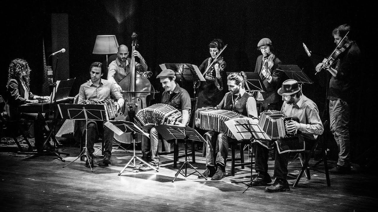 Orquesta Social del Tango (A la gran muñeca)