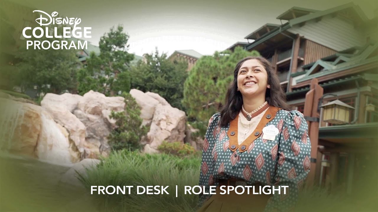 Front Desk | Disney College Program Role