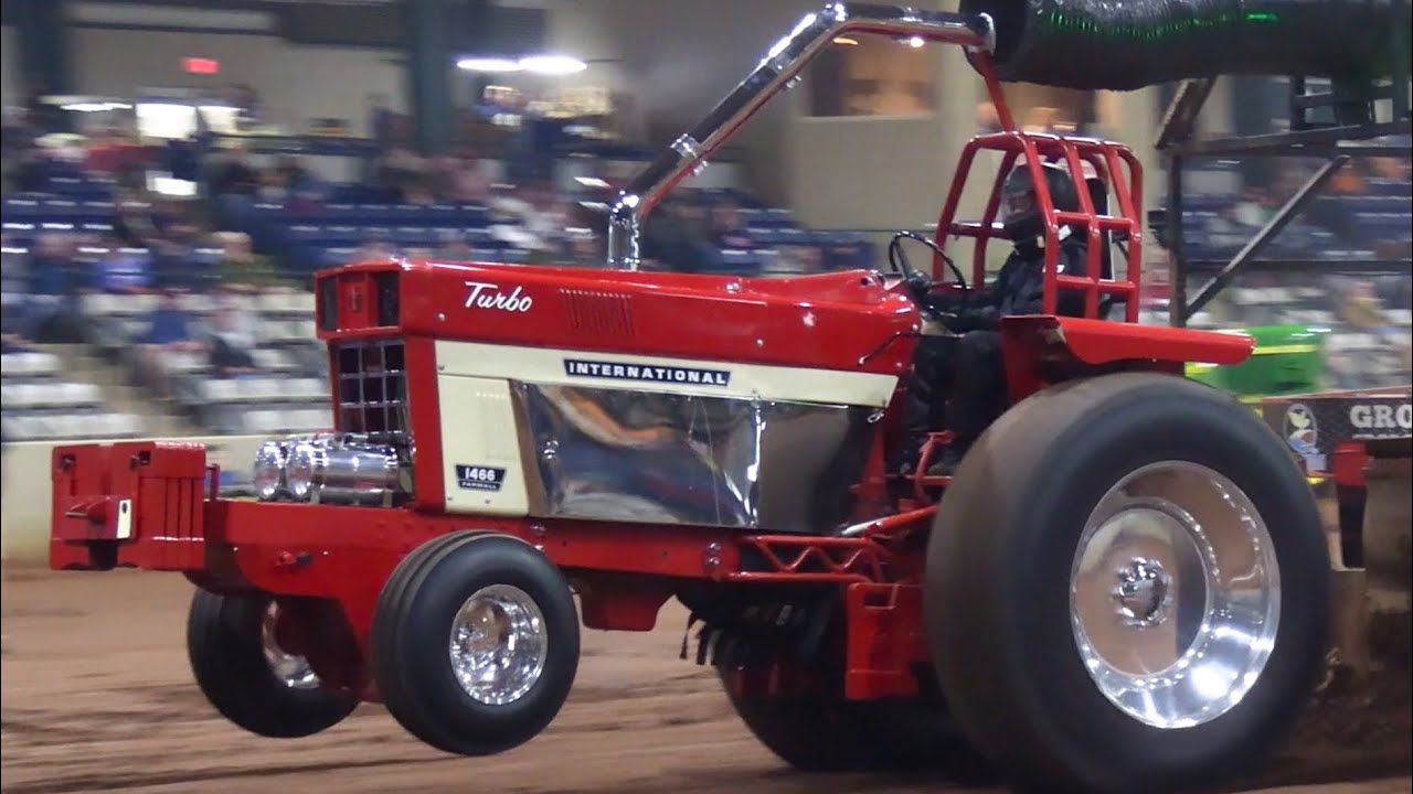 Tractor Pulling 2025 - 10,000 Hot Farm Tractor Qualifying & Finals from the Southern Invitational! 