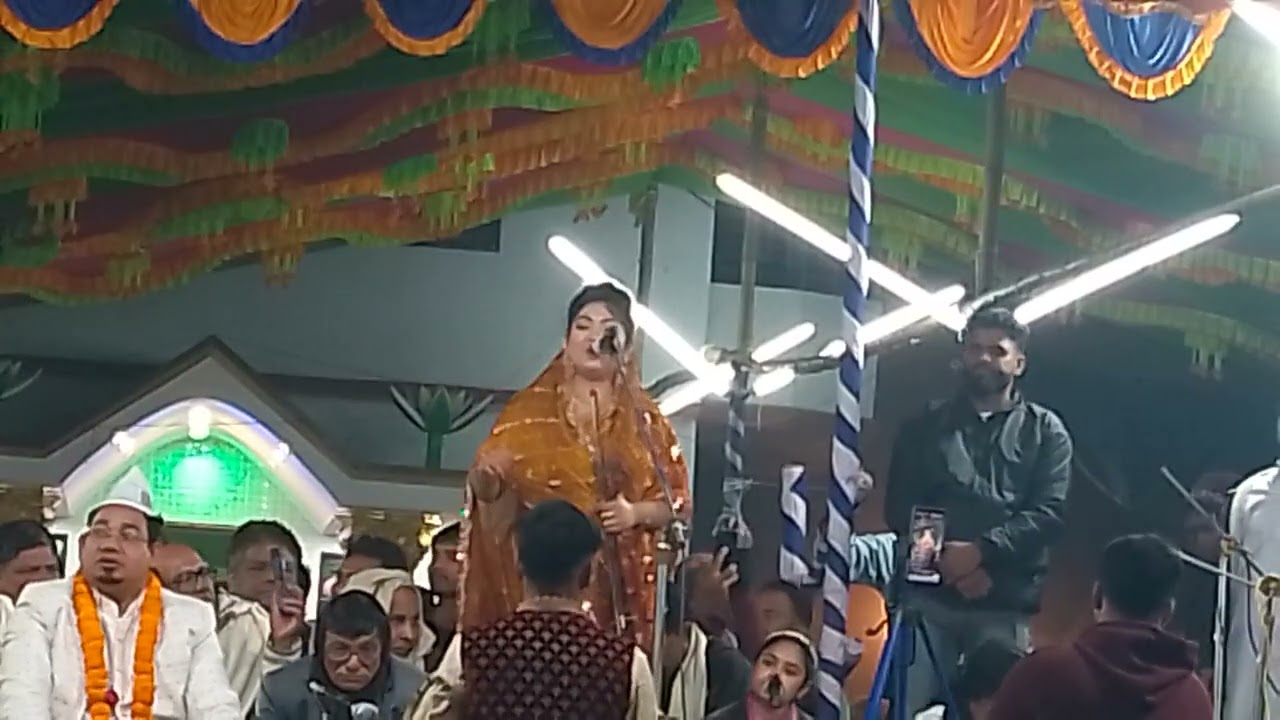 চন্দা সরকার আদমের পাড়া থেকে কিছু কথাবার্তা গান রাখলেন