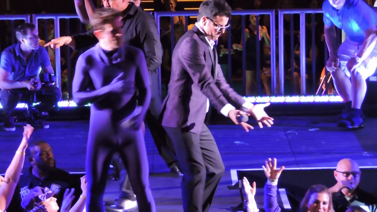 NKOTB Cruise 2016 - Purple Night
