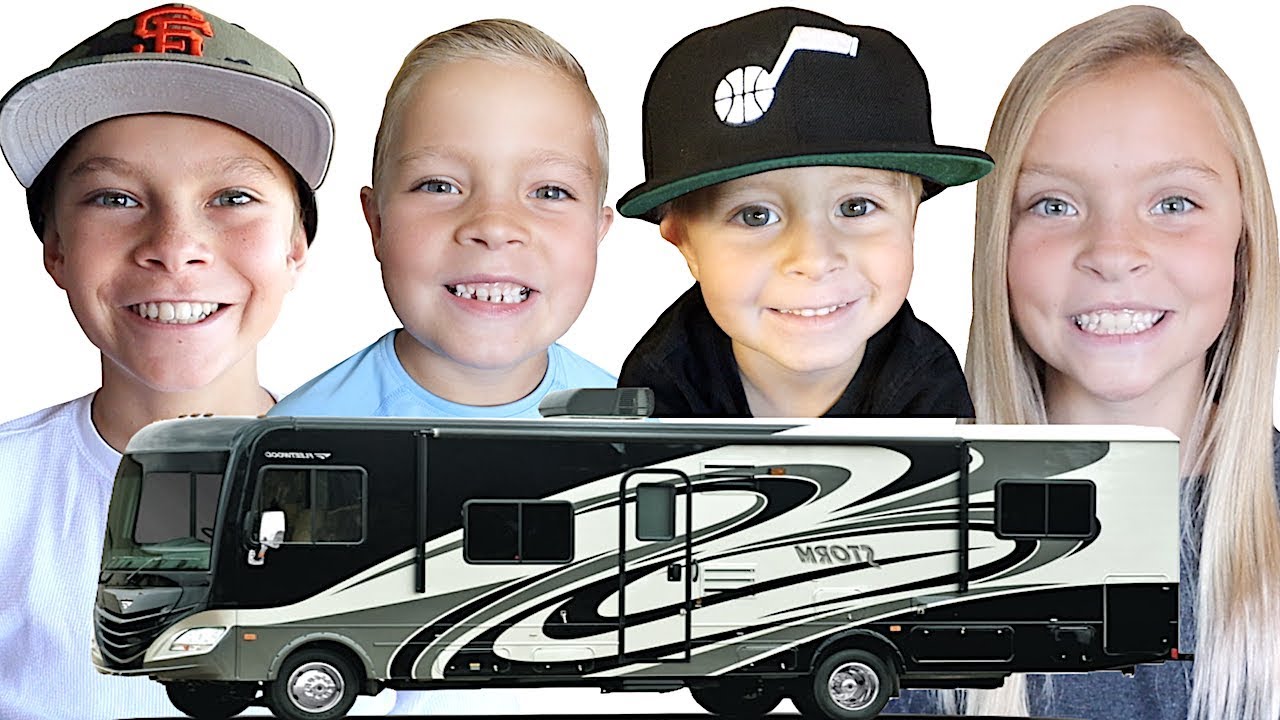LIVING IN AN RV FOR 1 YEAR!