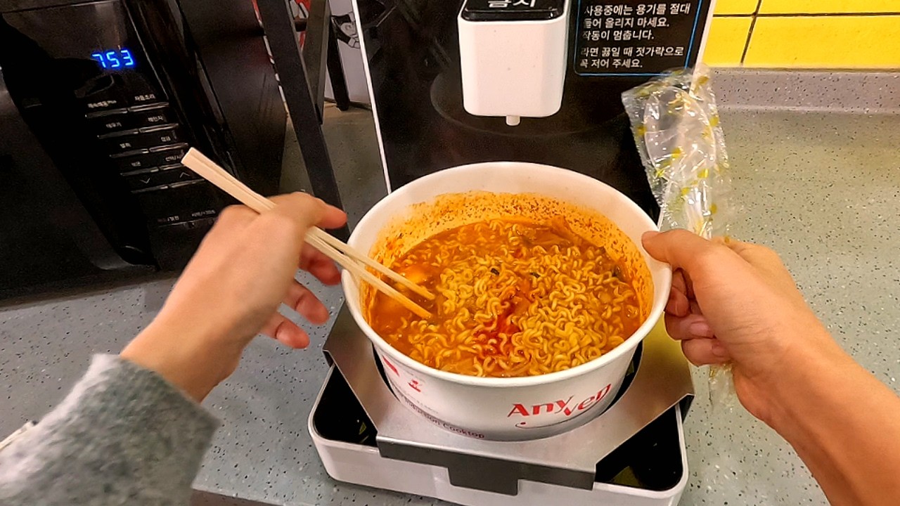 Self-Service Ramen Shop in Korea | Ep.2