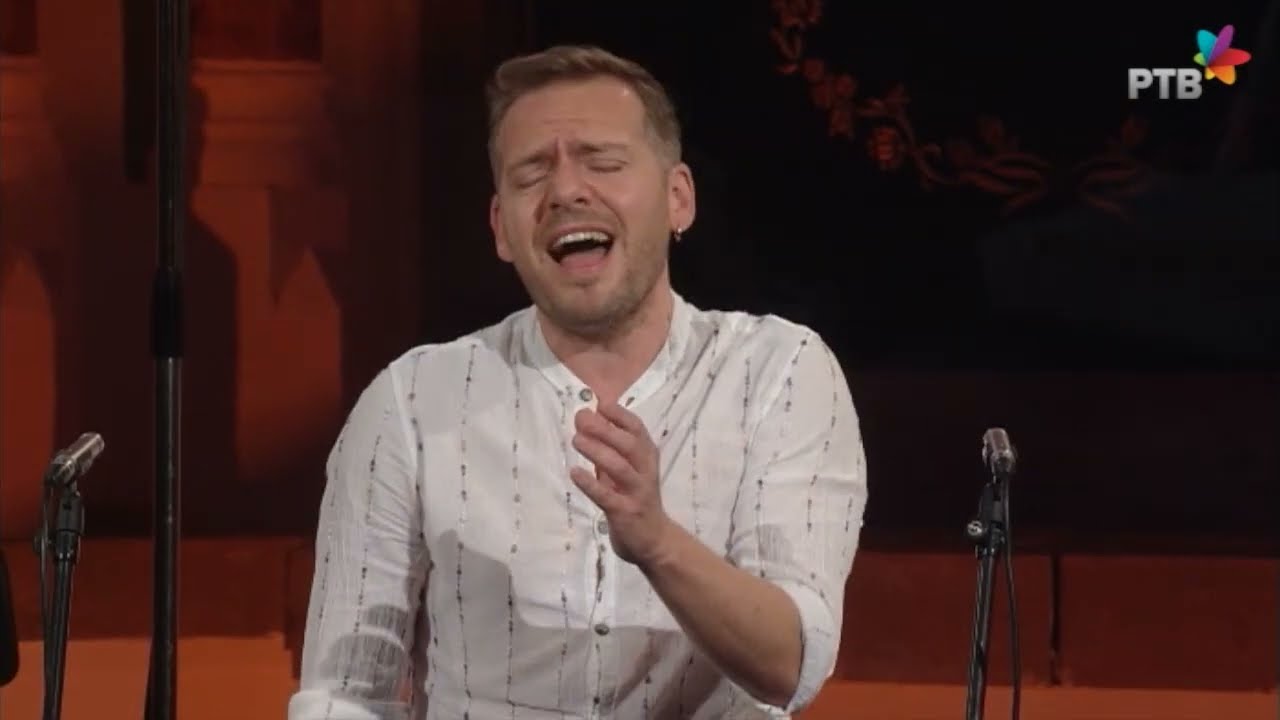 Vincenzo Capezzuto sings 'Lu rusciu te lu mare' (LIVE) from ‘MIGRANT MUSIC’ with Soqquadro Italiano