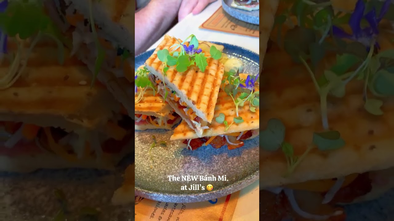 Jill's B&aacute;nh M&igrave; Sandwich #shorts #youtubeshorts #food #cooking