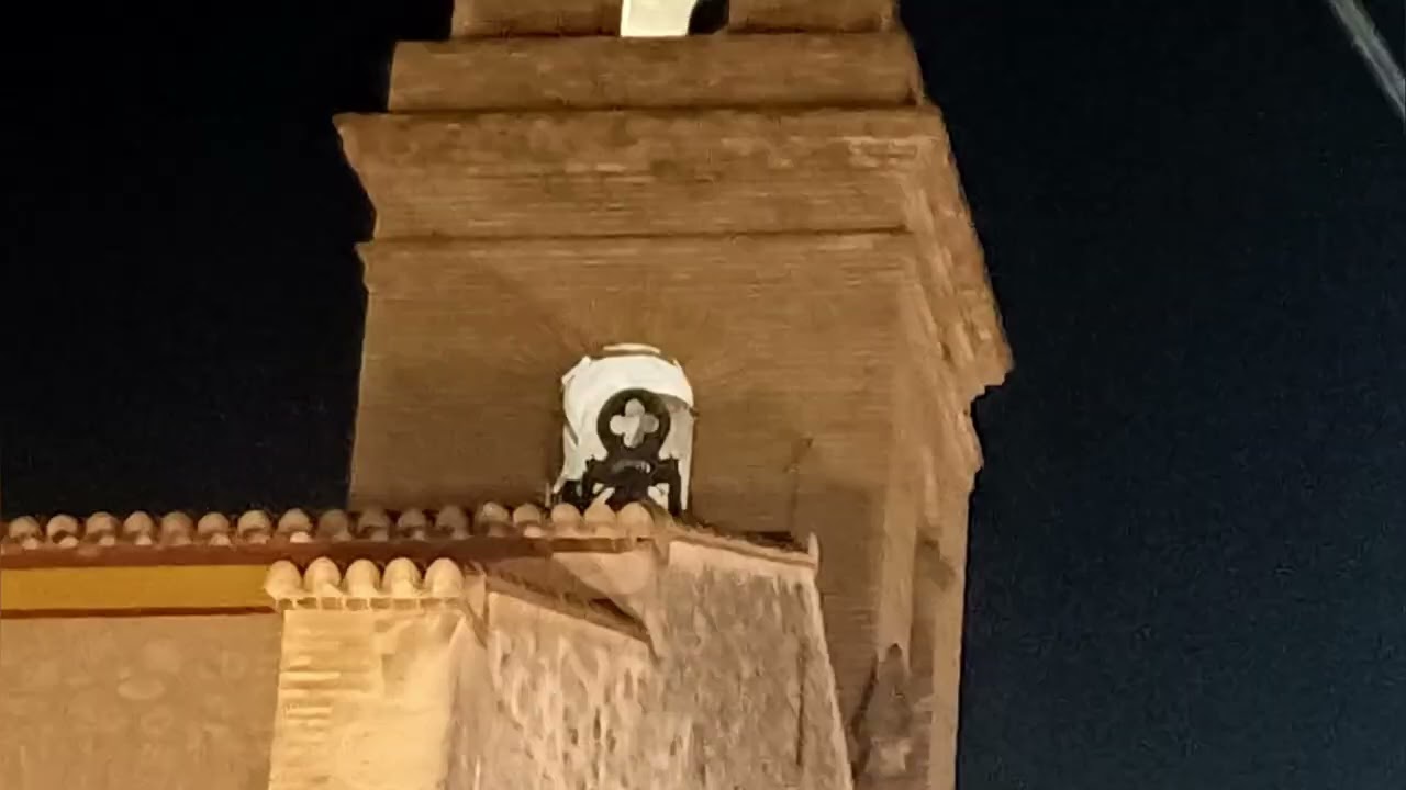 AYELO DE MALFERIT. Volteo Solemne